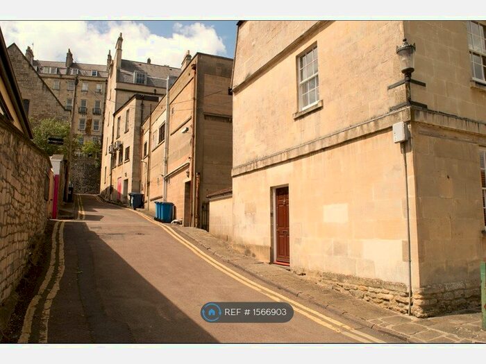 2 Bedroom Maisonette To Rent In Old Orchard Cottage, Bath, BA1