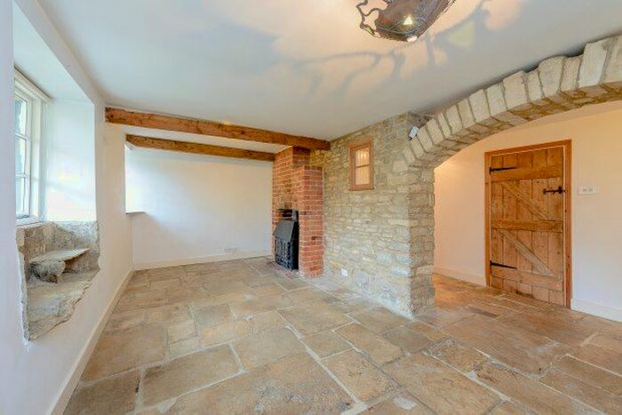 4 Bedroom Property To Rent In School Lane, Bicester, OX25