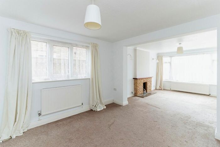 4 Bedroom Detached House For Sale In Rivermead Road, Exeter, EX2