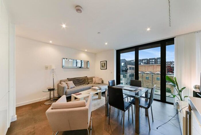 1 Bedroom Apartment For Sale In Book House, London, EC1V