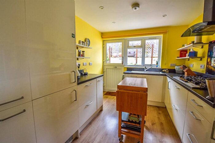 2 Bedroom Semi-Detached Bungalow For Sale In Ryder Close, Cam, GL11