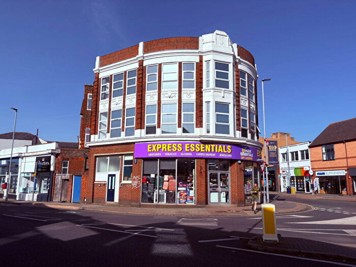 2 Bedroom Apartment To Rent In London Road, Portsmouth, Hampshire, PO2