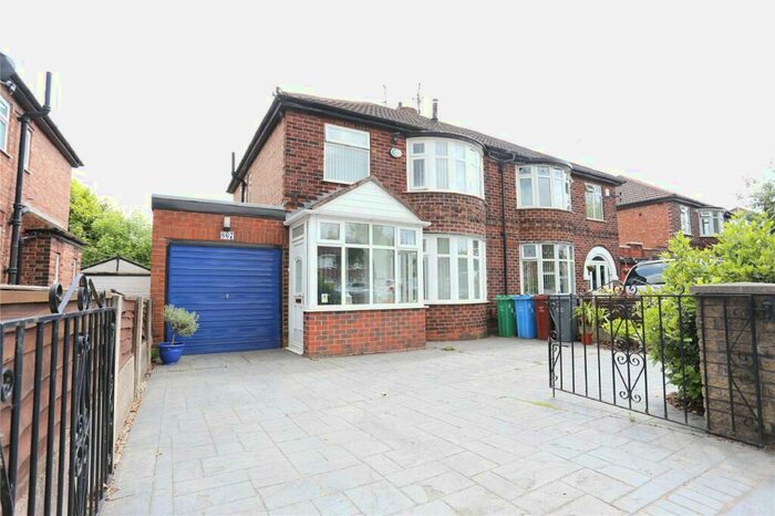 3 Bedroom Semi-Detached House To Rent In Kingsway, East Didsbury, Manchester, M20