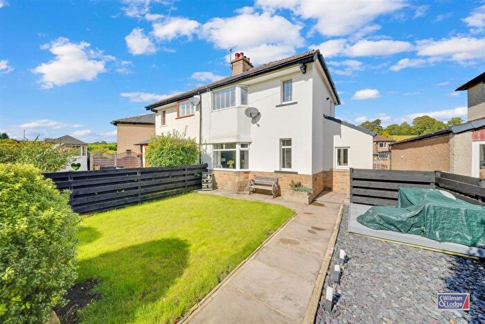2 Bedroom Semi-Detached House For Sale In Bridge End, Glusburn, BD20