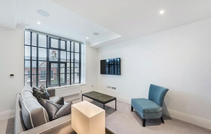 2 Bedroom Flat To Rent In Rainville Road, London, W6