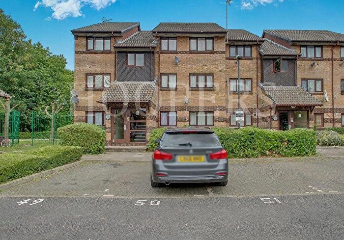 1 Bedroom Flat For Sale In Harp Island Close, London, NW10