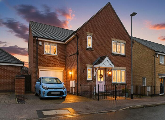 4 Bedroom Detached House For Sale In Chedington Avenue, Mapperley, Nottingham, NG3