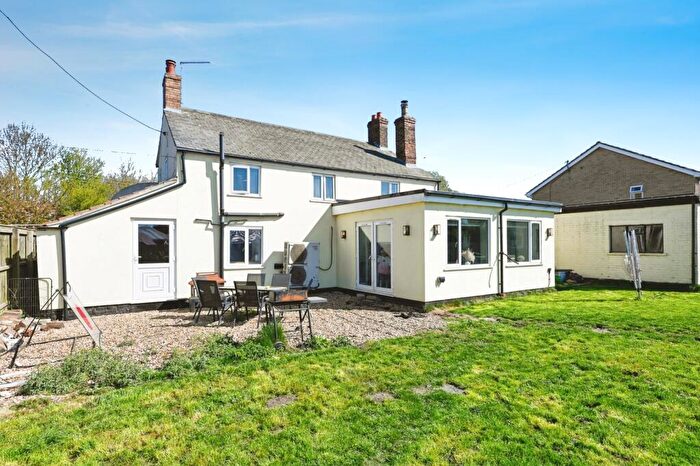 4 Bedroom Detached House For Sale In Isle Road, Outwell, Wisbech, PE14