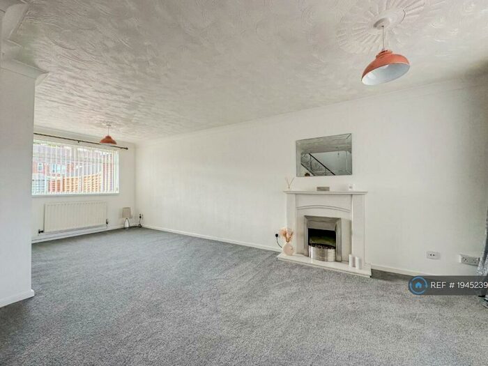 3 Bedroom Terraced House To Rent In Windsor Road, Hull, HU5