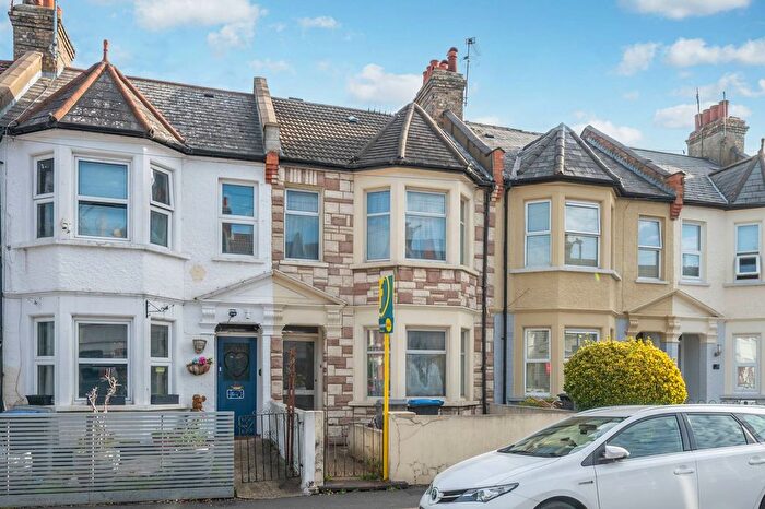 3 Bedroom Terraced House For Sale In Oldfield Road, Harlesden, London, NW10