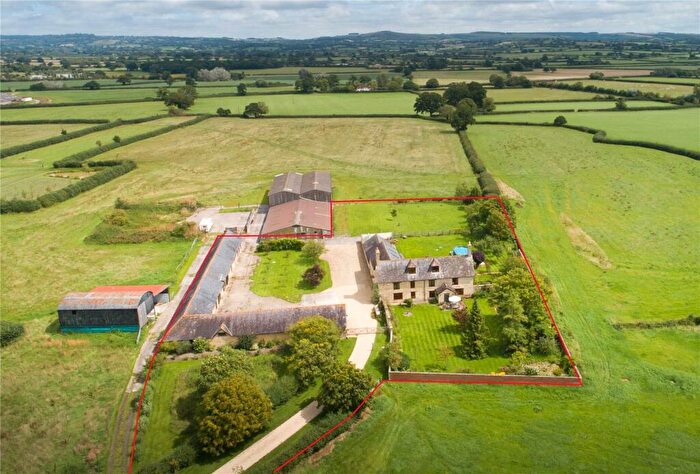 5 Bedroom Detached House For Sale In Moorside, Sturminster Newton, Dorset, DT10
