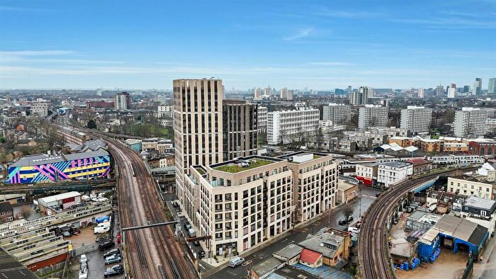 2 Bedroom Apartment To Rent In Herne Hill Road, London, SE24