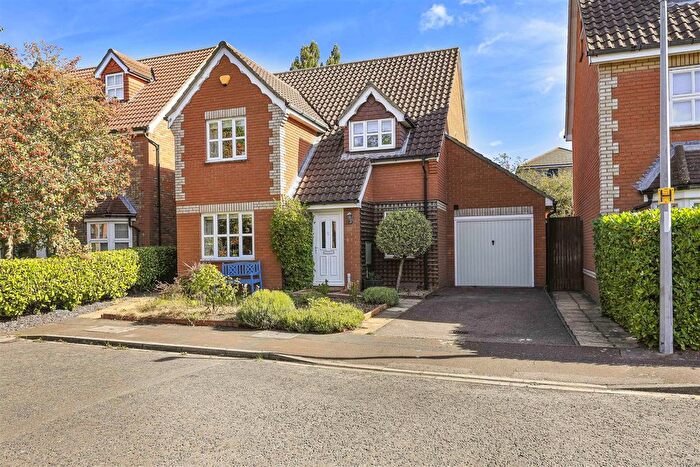 4 Bedroom Detached House For Sale In College Fields, Woodhead Drive, Cambridge, CB4
