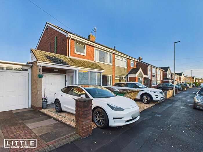 3 Bedroom Semi Detached House For Sale In Mossdale Drive, Rainhill, L35