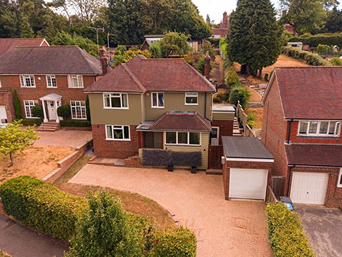 4 Bedroom Detached House For Sale In The Jordans, East Grinstead, RH19