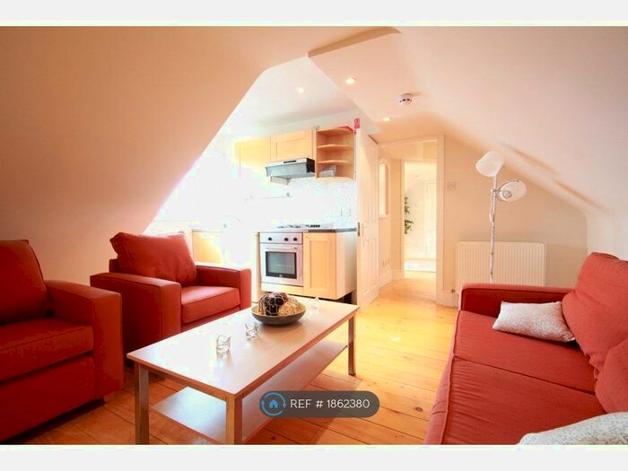 1 Bedroom Flat To Rent In Hale Lane, Mill Hill, NW7