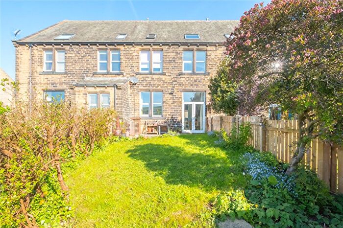 5 Bedroom Terraced House For Sale In Olney Street, Slaithwaite, Huddersfield, HD7