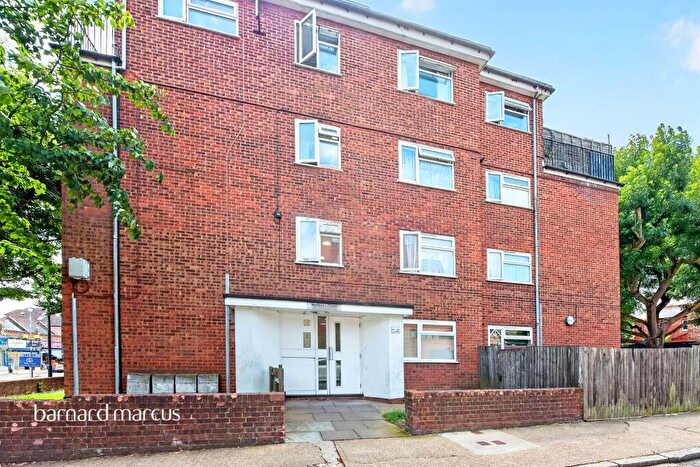 1 Bedroom Flat For Sale In High Road, London, N12