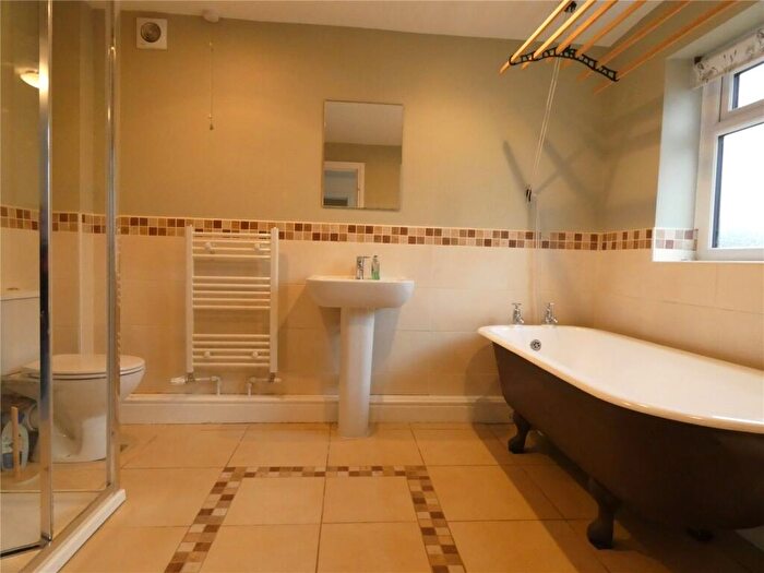 2 Bedroom Bungalow To Rent In Waunfawr, Caernarfon, Gwynedd, LL55