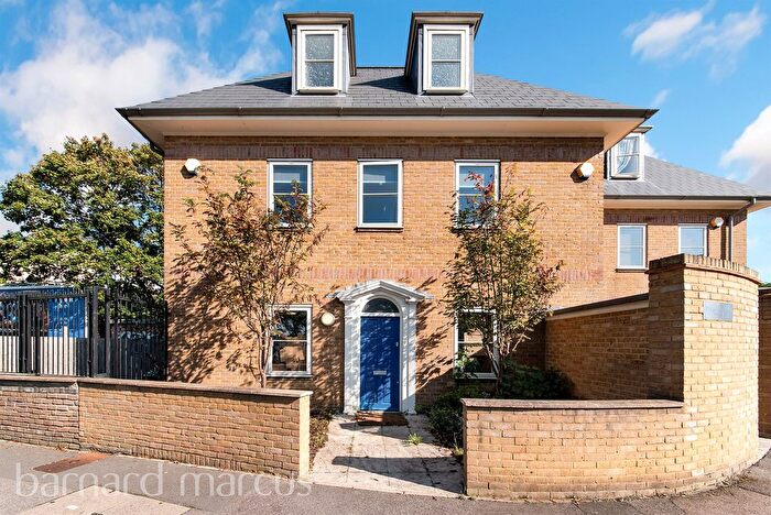 1 Bedroom Flat For Sale In London Road, Morden, SM4