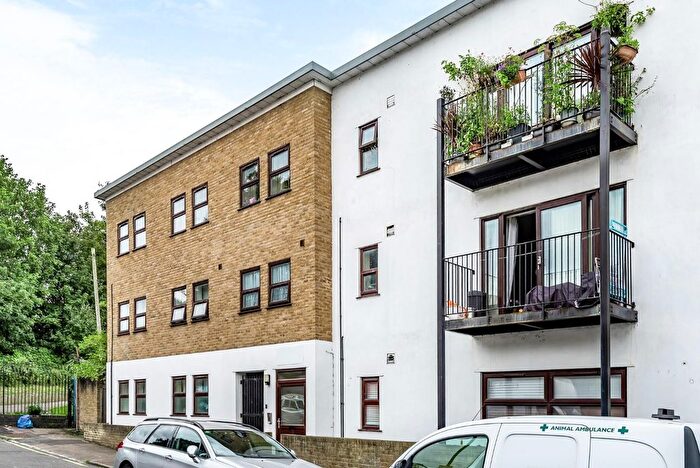 1 Bedroom Flat For Sale In Laleham Heights, Carswell Road, London, SE6
