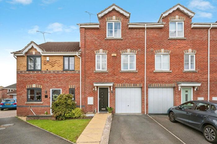 3 Bedroom Town House For Sale In Hawthorne Drive, Bolton-Upon-Dearne, Rotherham, S63