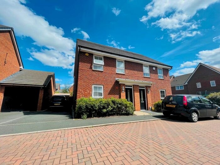 3 Bedroom House To Rent In The Pavilions, West Bromwich, B70