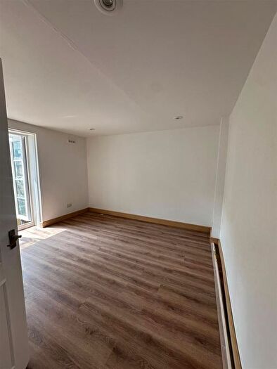 1 Bedroom Flat To Rent In Uxbridge Road, London, W7