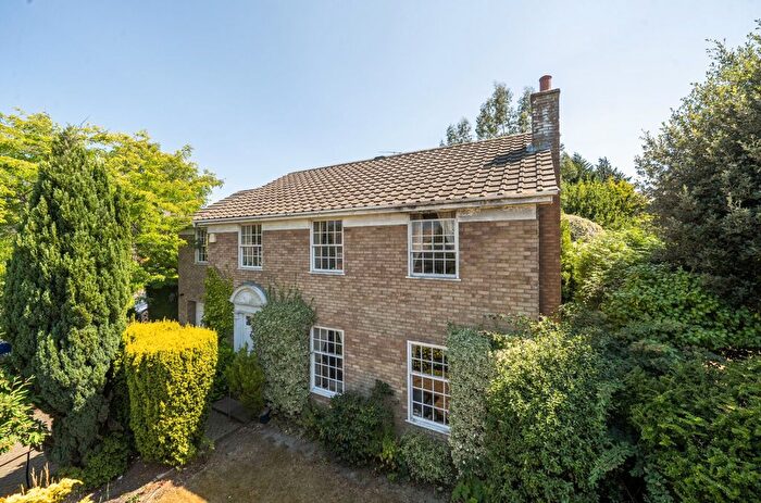 4 Bedroom Detached House For Sale In Clarendon Way, Tunbridge Wells, TN2