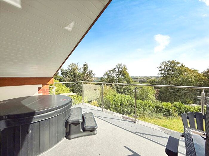 2 Bedroom Property For Sale In High Bickington, Umberleigh, Devon, EX37