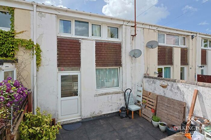 3 Bedroom Terraced House For Sale In Cunningham Road, Plymouth, PL5