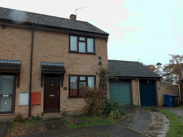 2 Bedroom Semi-Detached House To Rent In Willow Close, Brandon, IP27