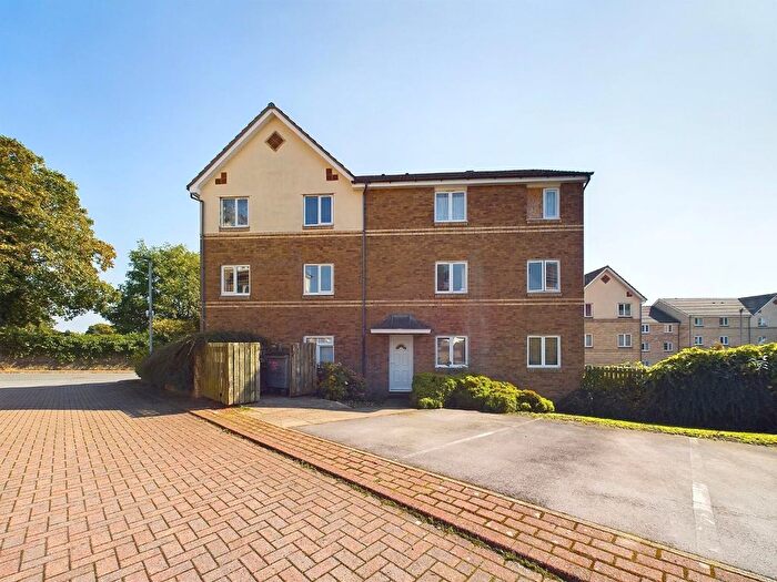 2 Bedroom Property To Rent In Ley Top Lane, Allerton, Bradford, BD15