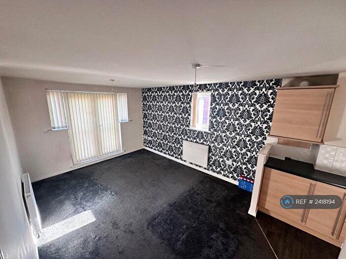 2 Bedroom Flat To Rent In Signet Square, Coventry, CV2