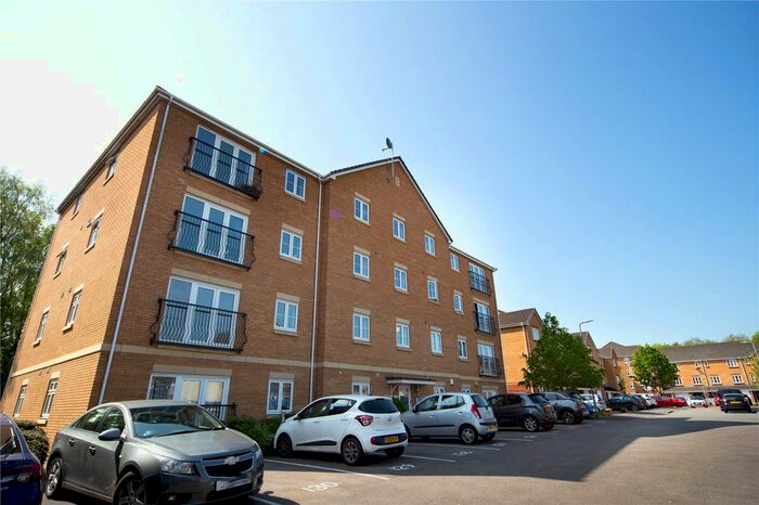 2 Bedroom Flat To Rent In Wyncliffe Gardens, Pentwyn, Cardiff, CF23