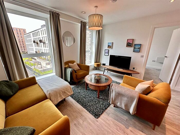 1 Bedroom Apartment To Rent In Chapel Street, Salford, M3