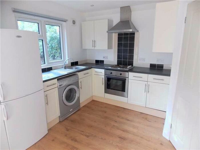 Apartment To Rent In Longton Avenue, London, SE26