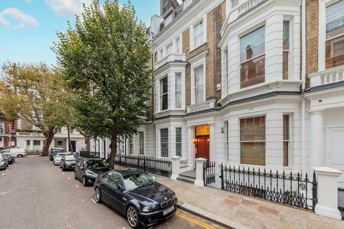 1 Bedroom Flat To Rent In Linden Gardens, Notting Hill Gate, W2