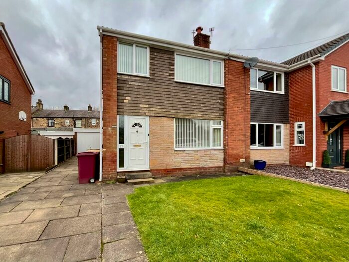 3 Bedroom Semi-Detached House To Rent In Seymour Drive, Bradshaw, Bolton, BL2