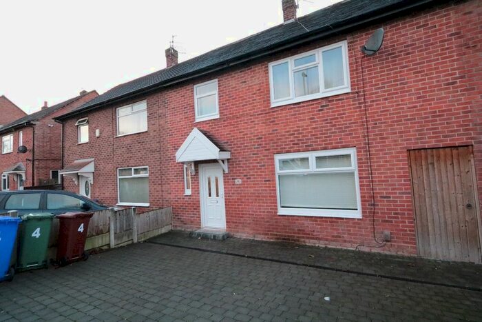 3 Bedroom Terraced House To Rent In Greenbrow Road, Manchester, M23