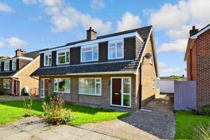 4 Bedroom Semi-Detached House To Rent In Ringwood Close, Canterbury, CT2