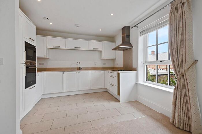 2 Bedroom Retirement Property To Rent In High Street, Great Missenden, Buckinghamshire, HP16