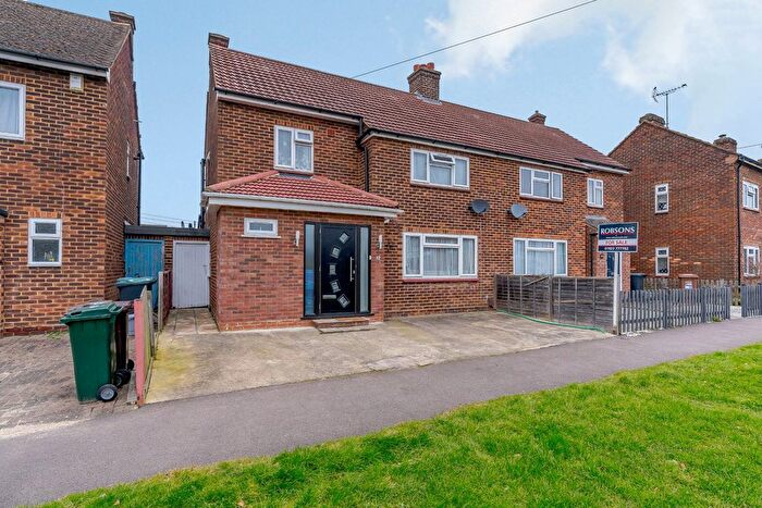 4 Bedroom Semi-Detached House For Sale In Beresford Road, Rickmansworth, WD3