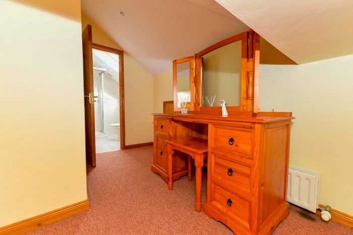 3 Bedroom Bungalow For Sale In Ilford Road, Belfast, BT6