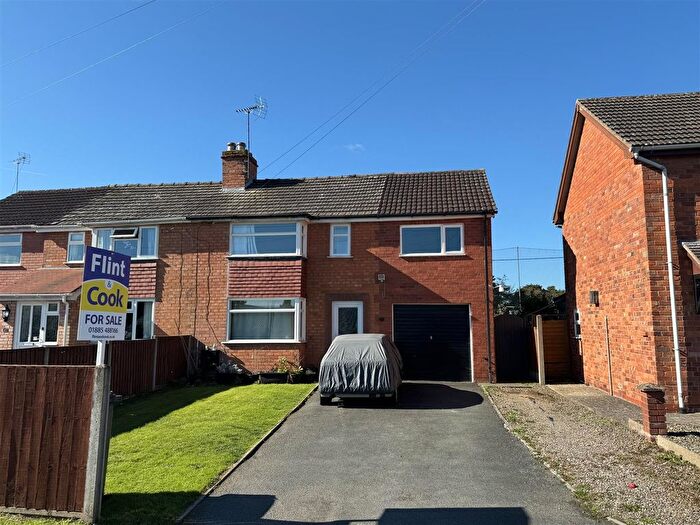 3 Bedroom Semi-Detached House For Sale In Hatton Park, Bromyard, HR7
