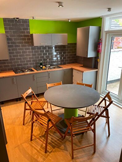 6 Bedroom House To Rent In Landcross Road, Manchester, M14