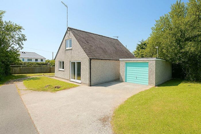 2 Bedroom Detached House For Sale In Tyn Rhos Estate, Penysarn, LL69