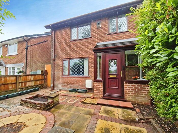 3 Bedroom Semi-Detached House For Sale In Thornfield Crescent, Little Hulton, Manchester, Greater Manchester, M38