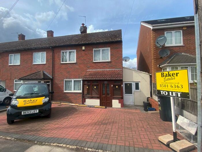 3 Bedroom End Of Terrace House To Rent In New North Road, Chigwell, Essex, IG6