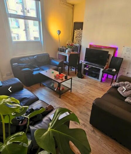 6 Bedroom Terraced House To Rent In Richmond Avenue, Leeds, West Yorkshire, LS6